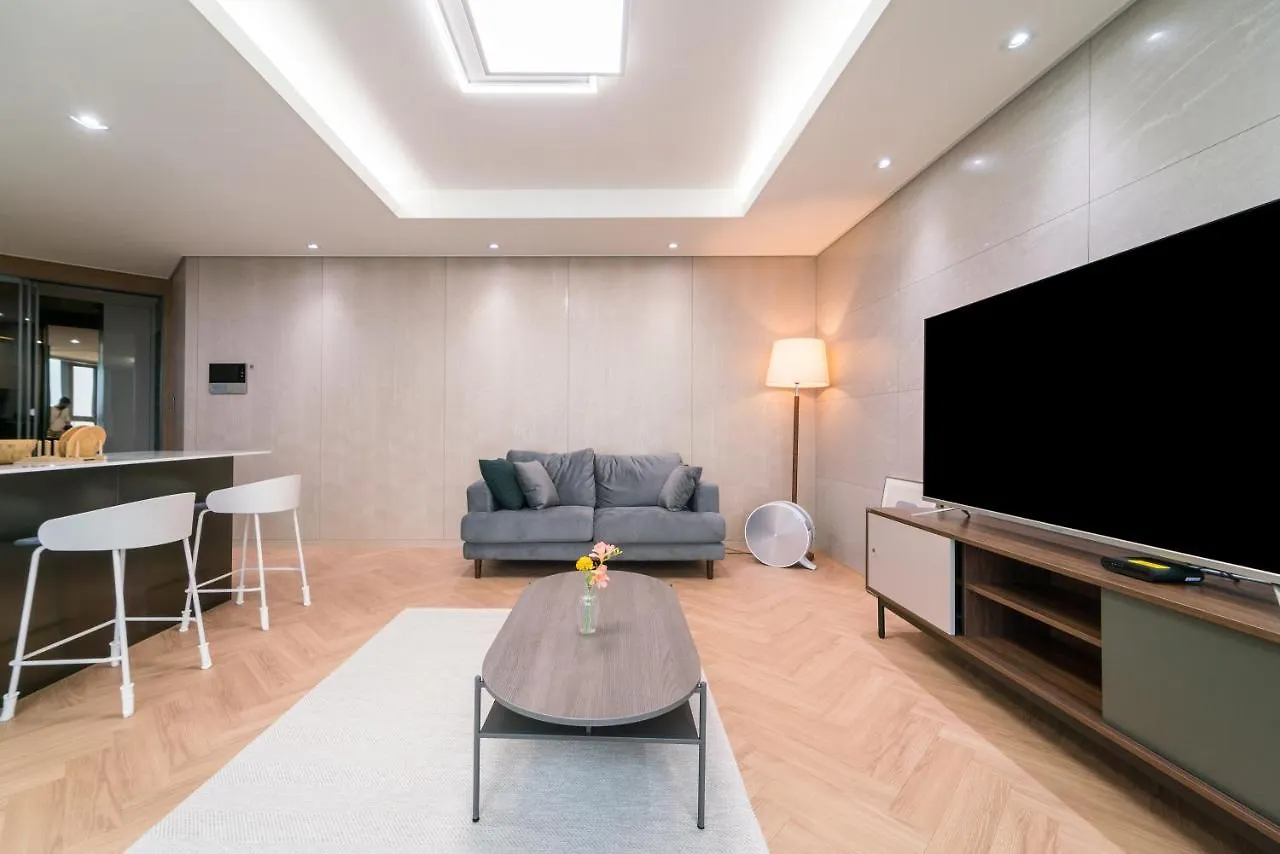 Apartment Le Collective Busan Station