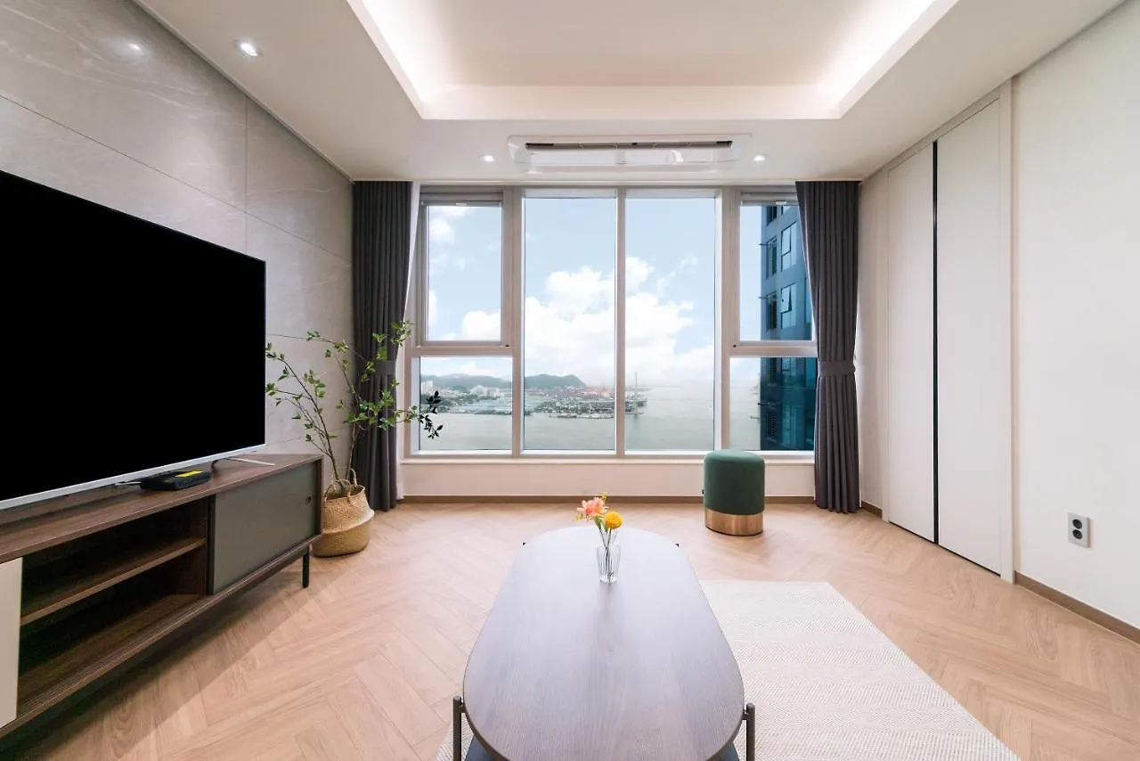 Le Collective Busan Station Apartment