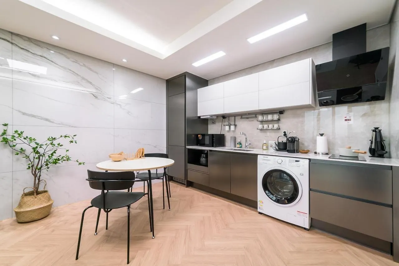 Le Collective Busan Station Apartment