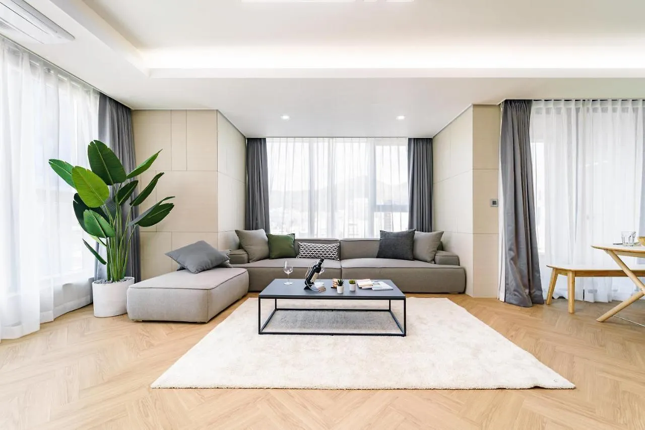 Le Collective Busan Station Appartement