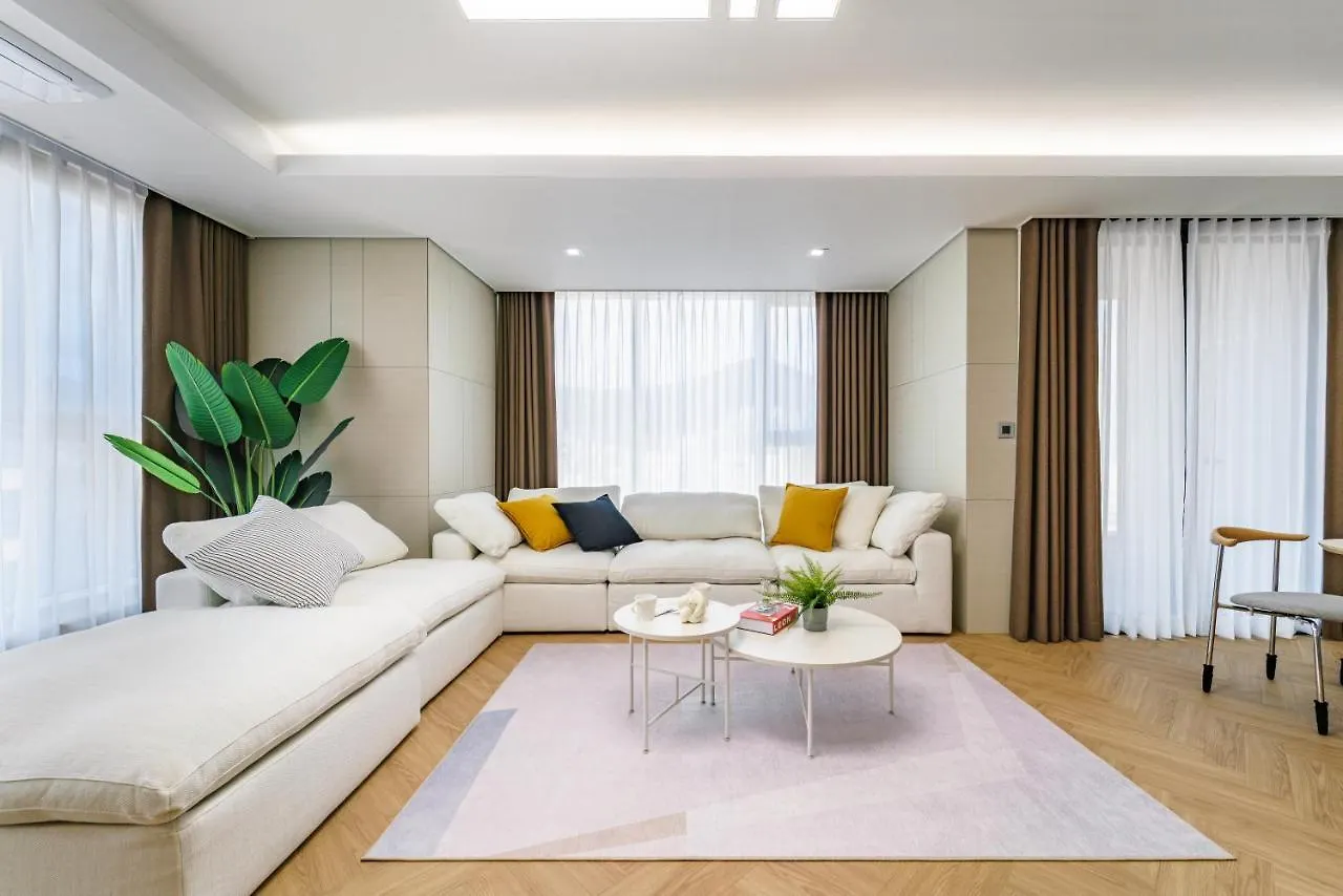 Le Collective Busan Station Appartement