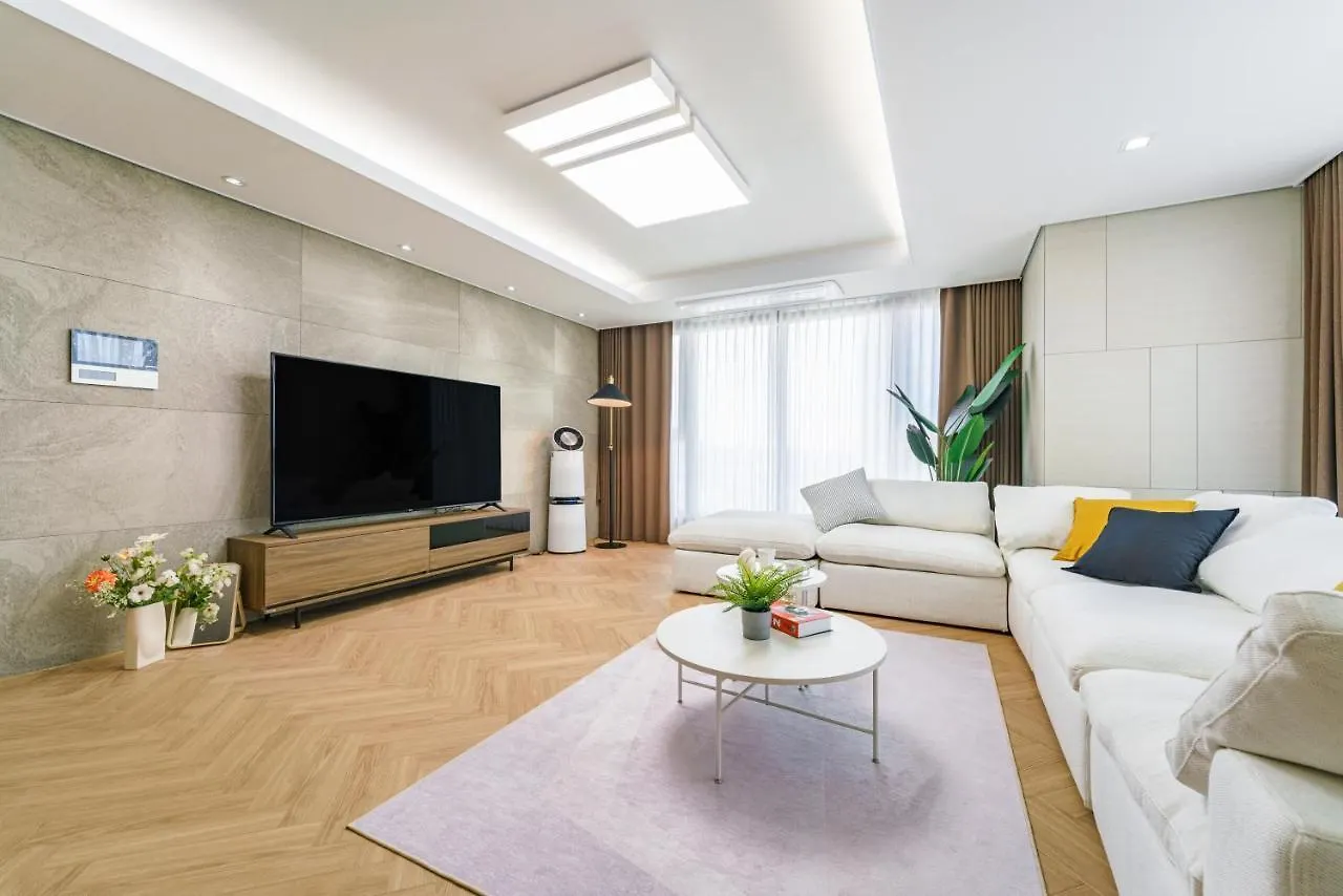 Le Collective Busan Station Appartement